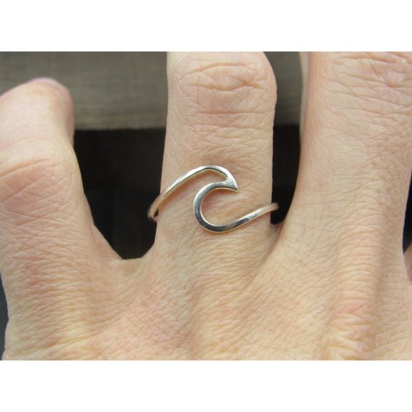 Size 7.75 Sterling Silver Beach Band Ring Vintage Statement Engagement Wedding - Picture 2 of 6